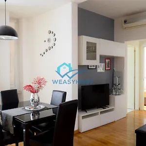 Apartament Your Retreat Near San Giovanni, Rzym